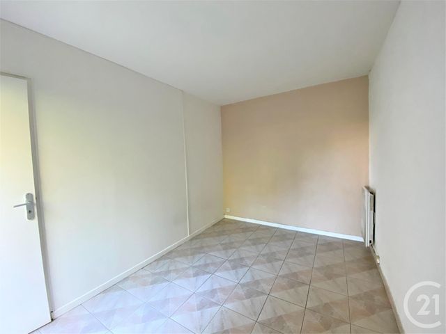 Appartement F3 à louer - 3 pièces - 56.81 m2 - SAULX LES CHARTREUX - 91 - ILE-DE-FRANCE - Century 21 Ld Immobilier