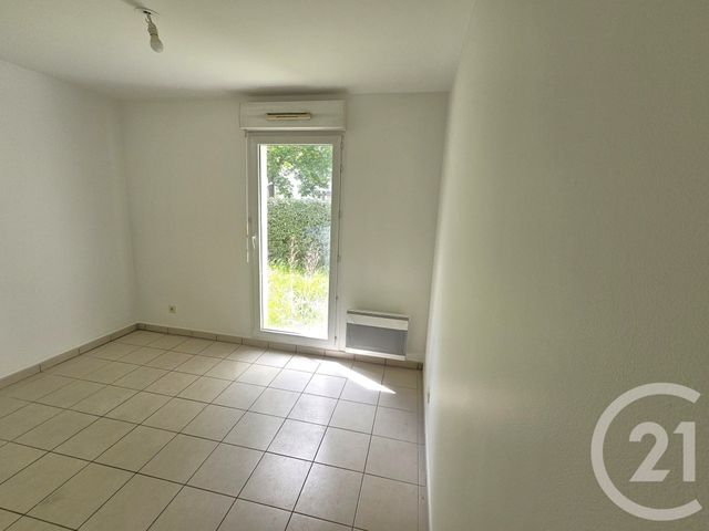 Appartement F3 à vendre - 3 pièces - 61.06 m2 - SAVIGNY LE TEMPLE - 77 - ILE-DE-FRANCE - Century 21 Ld Immobilier