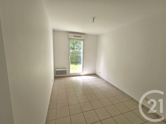 Appartement F3 à vendre - 3 pièces - 61.06 m2 - SAVIGNY LE TEMPLE - 77 - ILE-DE-FRANCE - Century 21 Ld Immobilier