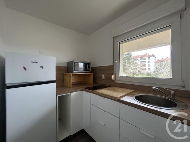 Appartement F1 à louer - 1 pièce - 29.9 m2 - MONTLHERY - 91 - ILE-DE-FRANCE - Century 21 Ld Immobilier