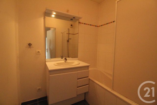 Appartement F2 à louer - 2 pièces - 44.74 m2 - MORANGIS - 91 - ILE-DE-FRANCE - Century 21 Ld Immobilier