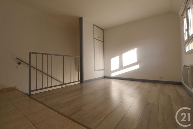 Appartement F2 à louer - 2 pièces - 42.0 m2 - VILLEBON SUR YVETTE - 91 - ILE-DE-FRANCE - Century 21 Ld Immobilier