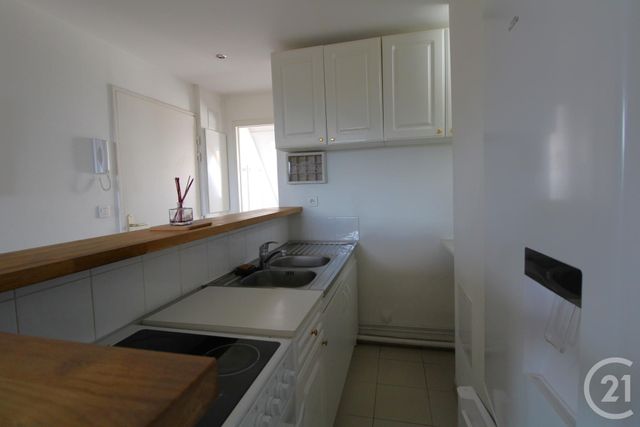 Appartement F2 à vendre - 2 pièces - 30.5 m2 - LA VILLE DU BOIS - 91 - ILE-DE-FRANCE - Century 21 Ld Immobilier