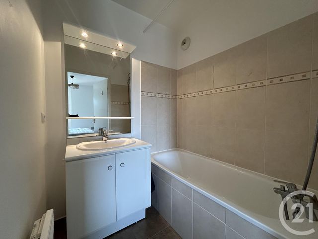 Appartement F2 à louer - 2 pièces - 46.76 m2 - VILLEBON SUR YVETTE - 91 - ILE-DE-FRANCE - Century 21 Ld Immobilier