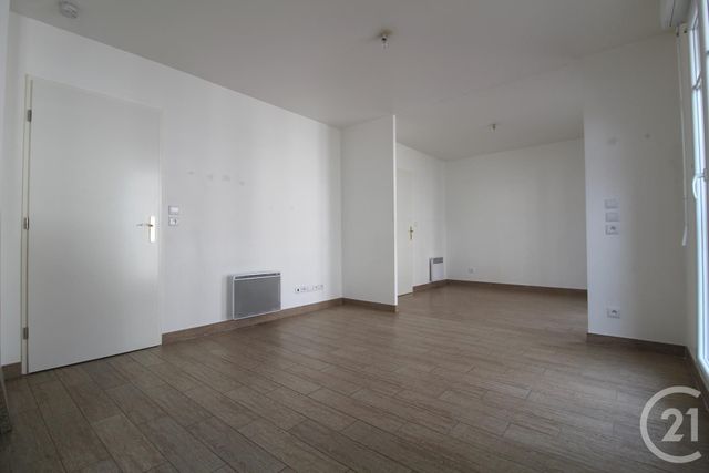 Appartement F2 à louer - 2 pièces - 41.73 m2 - VILLEBON SUR YVETTE - 91 - ILE-DE-FRANCE - Century 21 Ld Immobilier