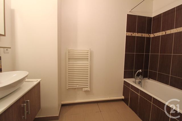 Appartement F2 à louer - 2 pièces - 41.73 m2 - VILLEBON SUR YVETTE - 91 - ILE-DE-FRANCE - Century 21 Ld Immobilier