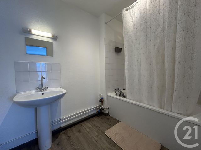 Appartement F2 à louer - 2 pièces - 49.1 m2 - VILLEBON SUR YVETTE - 91 - ILE-DE-FRANCE - Century 21 Ld Immobilier