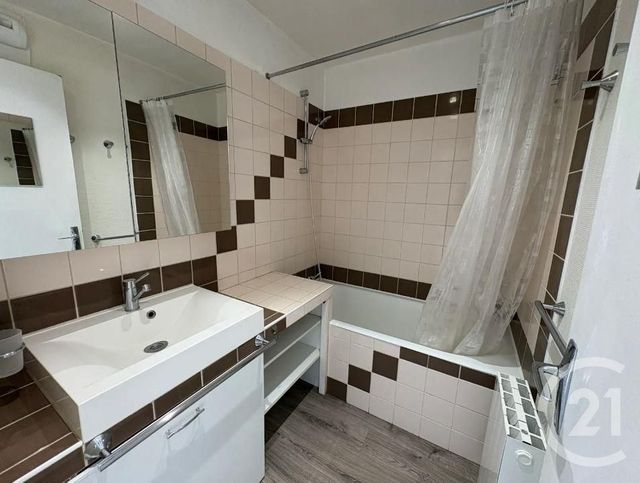Appartement F1 à louer - 1 pièce - 27.34 m2 - ARPAJON - 91 - ILE-DE-FRANCE - Century 21 Ld Immobilier