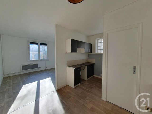 Appartement F1 à louer - 1 pièce - 26.08 m2 - VILLEJUST - 91 - ILE-DE-FRANCE - Century 21 Ld Immobilier
